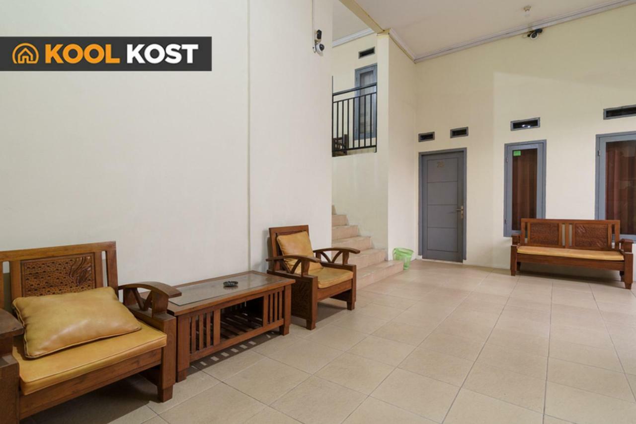 Hôtel Koolkost Syariah @ Grand Depok City Extérieur photo