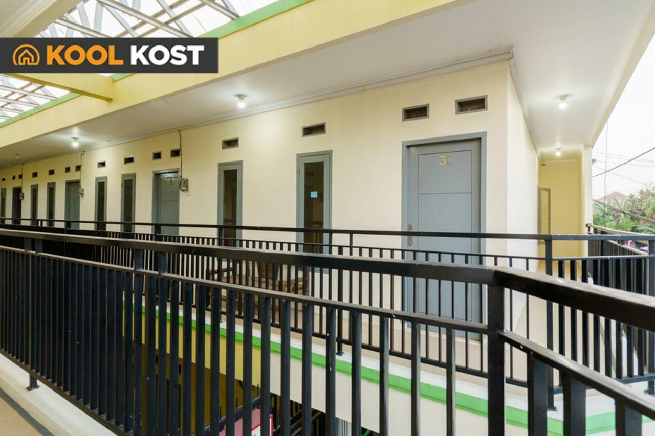 Hôtel Koolkost Syariah @ Grand Depok City Extérieur photo