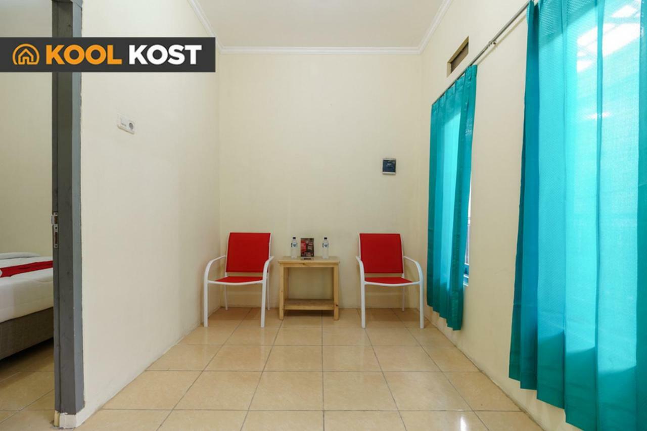 Hôtel Koolkost Syariah @ Grand Depok City Extérieur photo